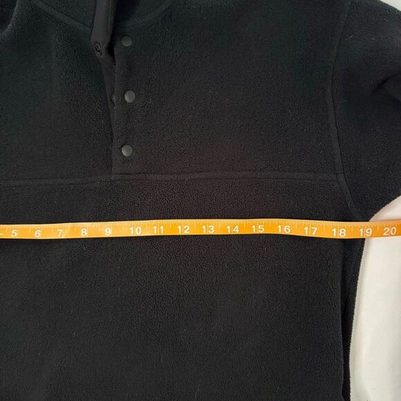 Aritzia TNA Polar 1/4 Button Pullover Sweater Size XXS Mock Neck Classic Jacket - Picture 3 of 9